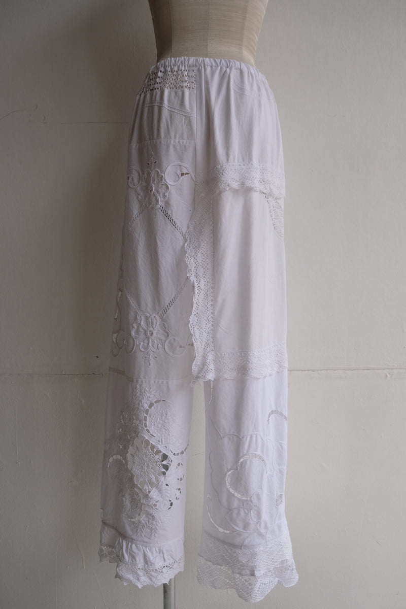 cutwork lace frill pants