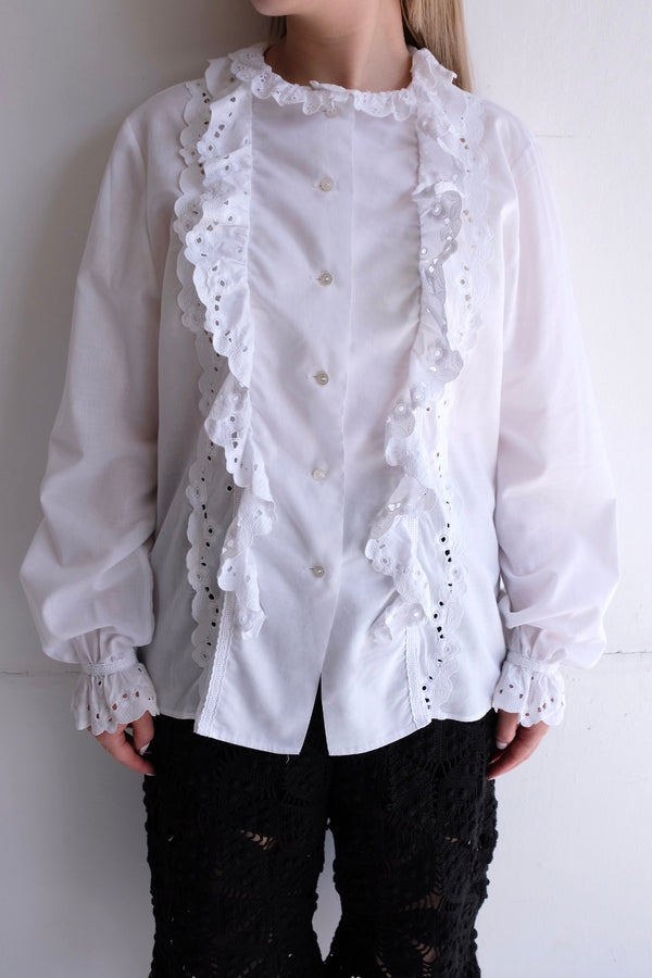 cotton lace trimmed blouse