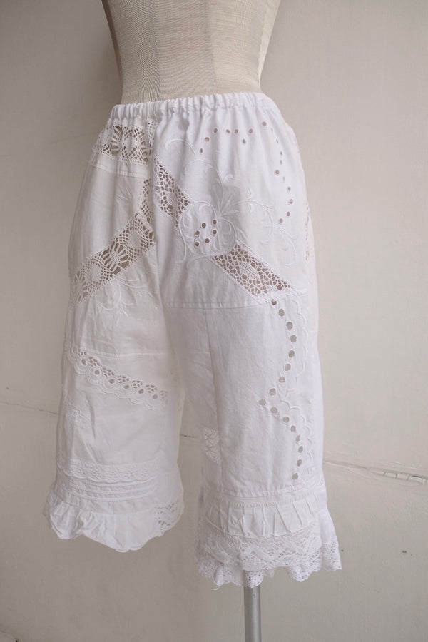 cutwork lace frill half pants