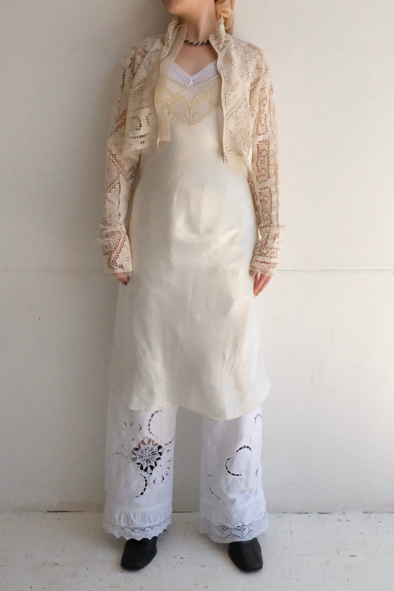 cutwork lace frill pants