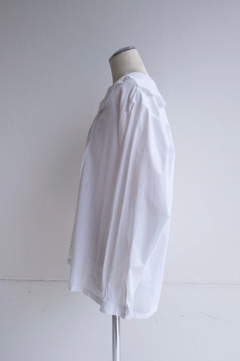 frill collar blouse