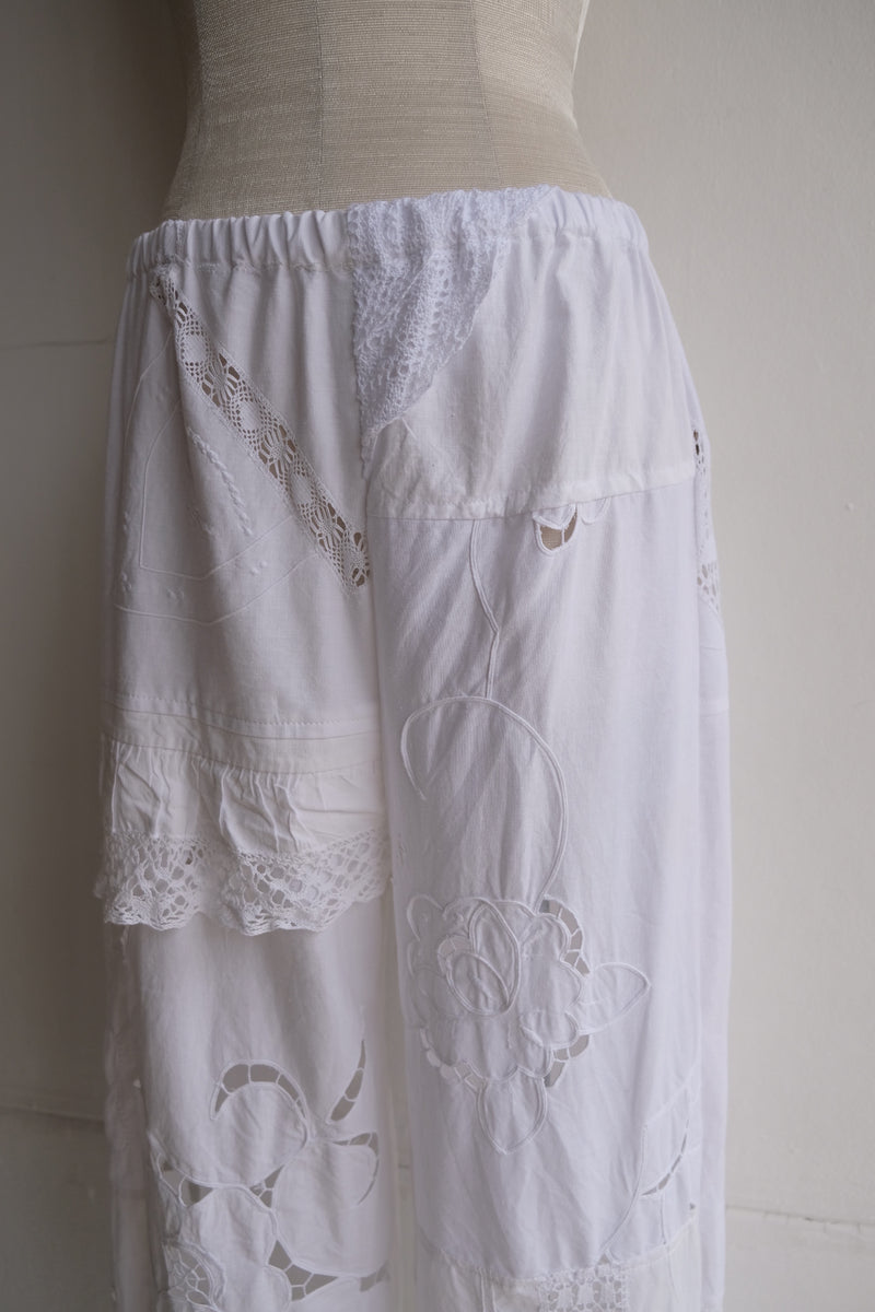 cutwork lace frill pants