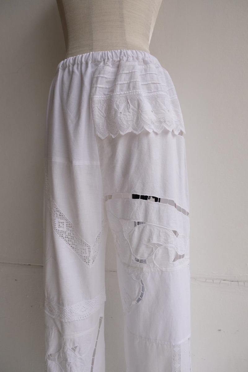 cutwork lace frill pants