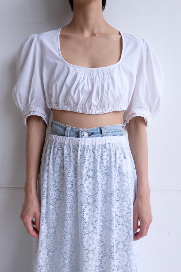 vintage embroidery cropped blouse