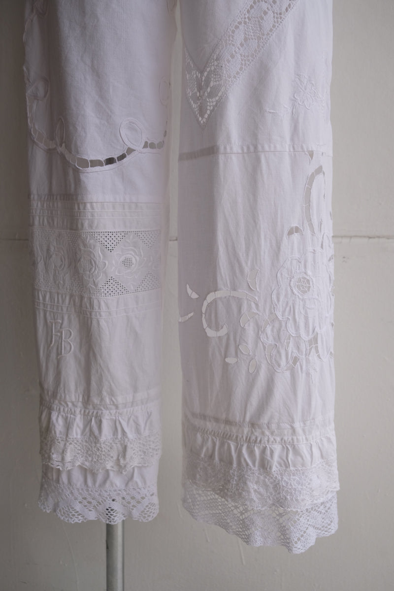 cutwork lace frill pants