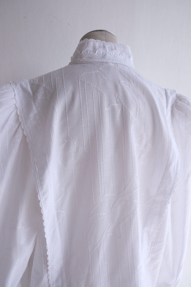cotton embroidery blouse