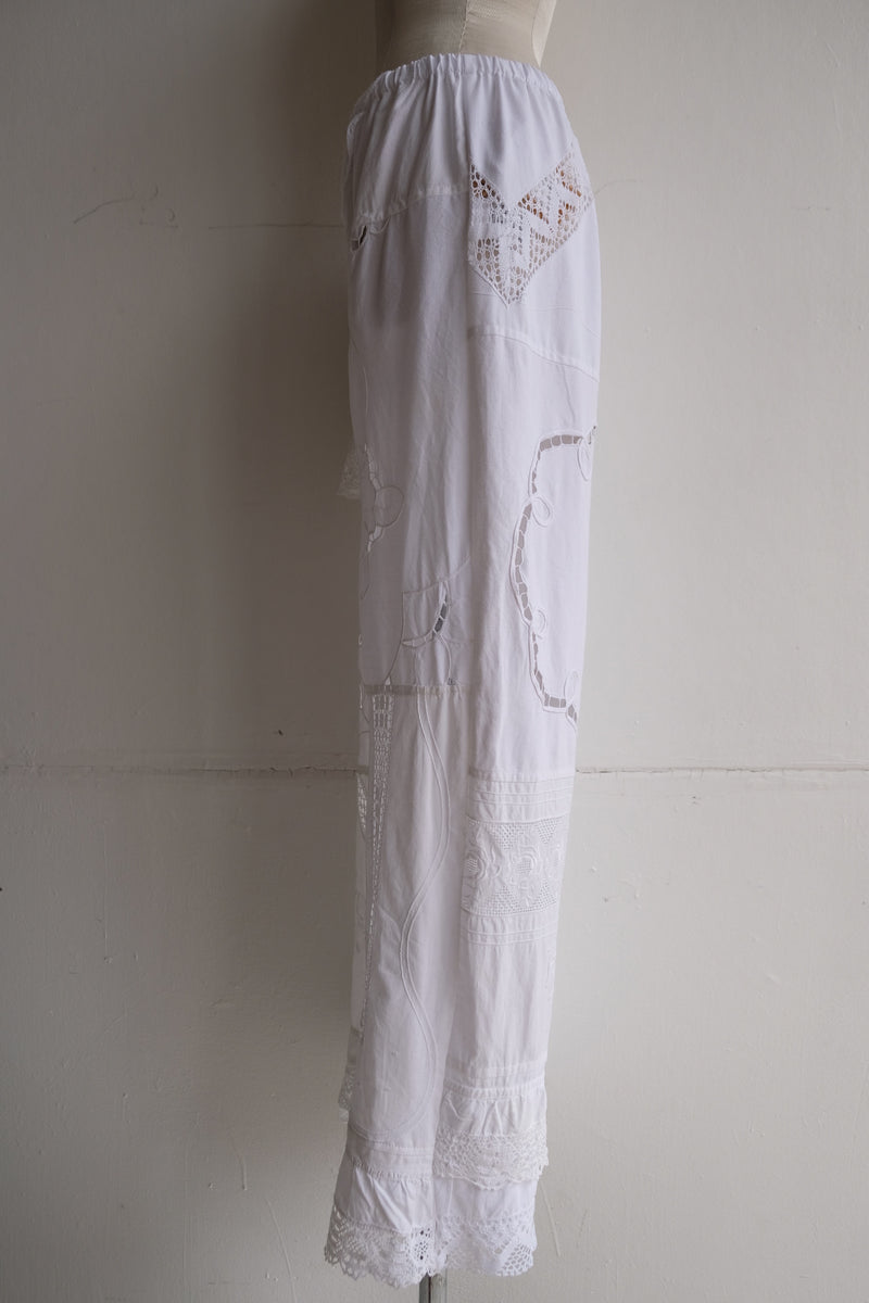 cutwork lace frill pants