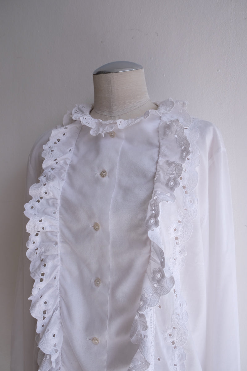 cotton lace trimmed blouse