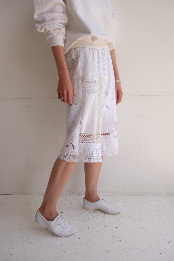 cutwork lace frill half pants