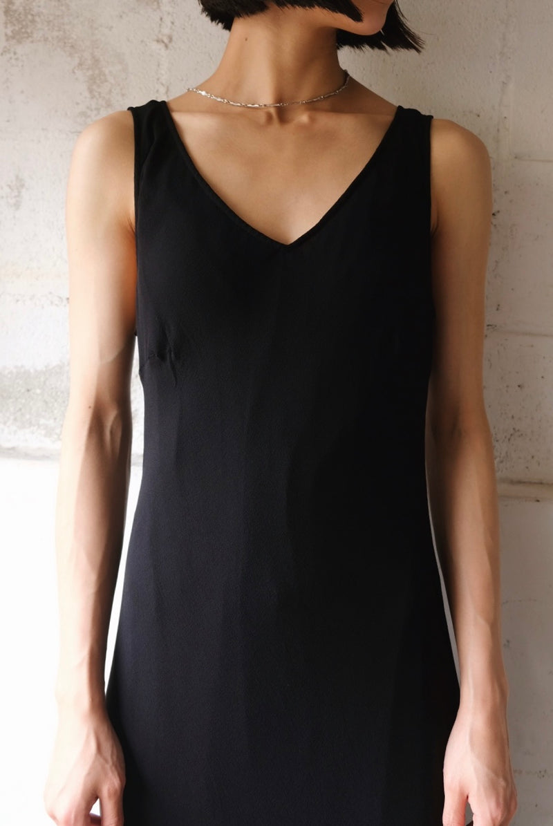 no-sleeve long dress