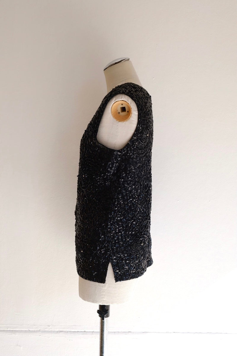 50's wool no-sleeve bijou top